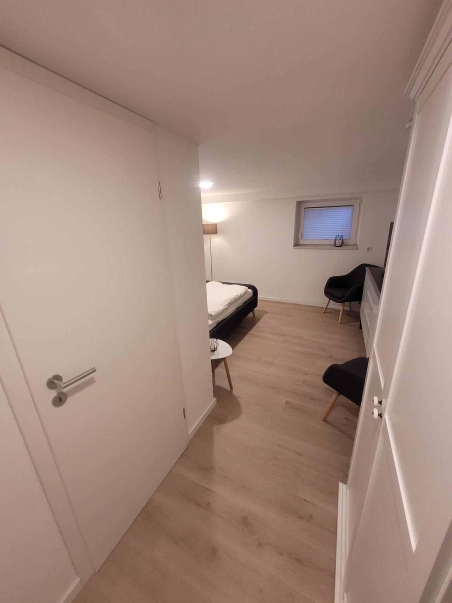 Zimmer Im Souterrain Mit Eigenem Bad Целле Экстерьер фото